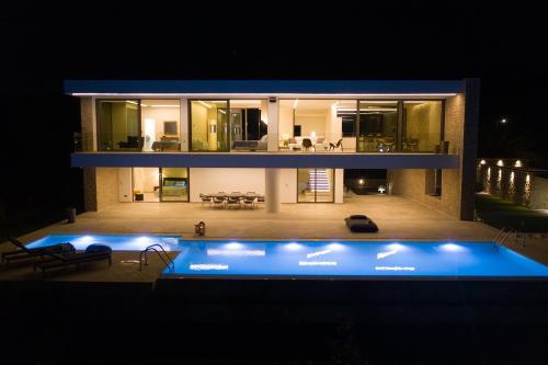 Housearch.gr - Lemon Tree